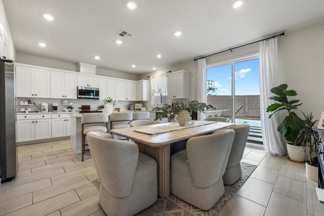 2224 Greenhorn Road, Patterson CA: https://media.crmls.org/mediaz/346adfc6-8985-43ec-8db8-d33dcaf5c785.jpg