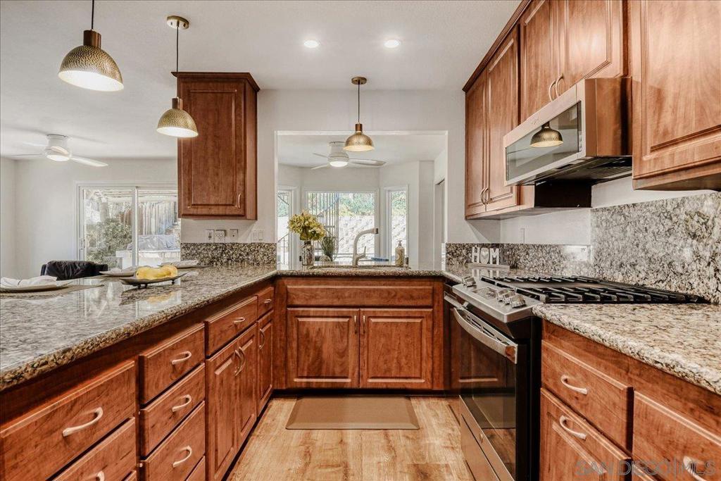 2552 Arnott Street - photo 4