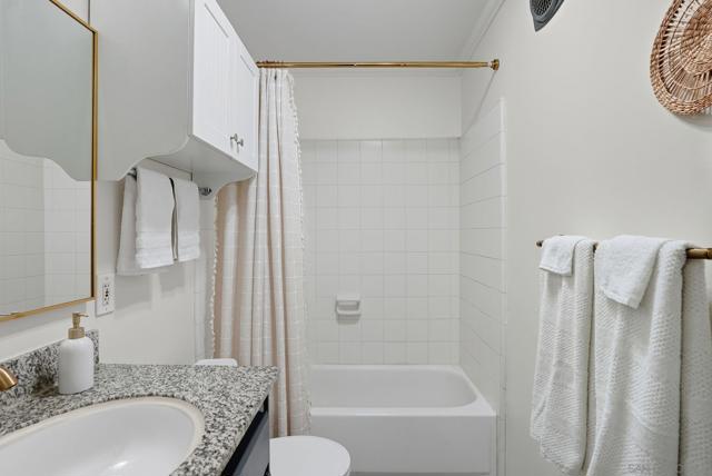 4444 W Point Loma Blvd, San Diego CA: https://media.crmls.org/mediaz/346c8073-c3cc-43b0-bbb0-3dda35b5ead8.jpg