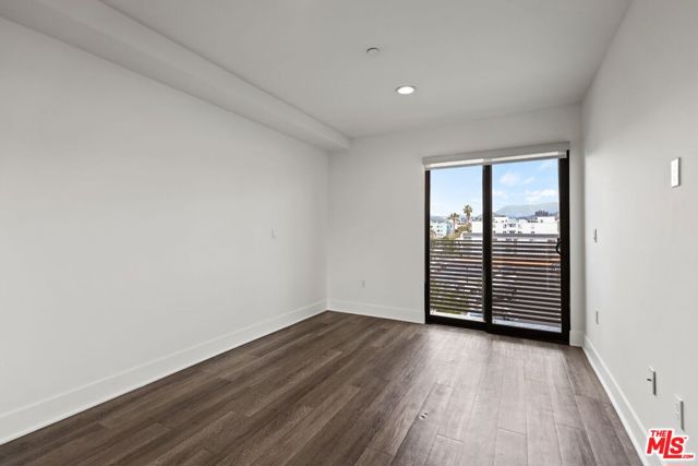 748 Wilcox Avenue, Los Angeles CA: https://media.crmls.org/mediaz/346d0a98-a552-4834-a30a-65a852aa80f6.jpg