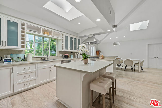 3614 Malibu Country Drive photo 7