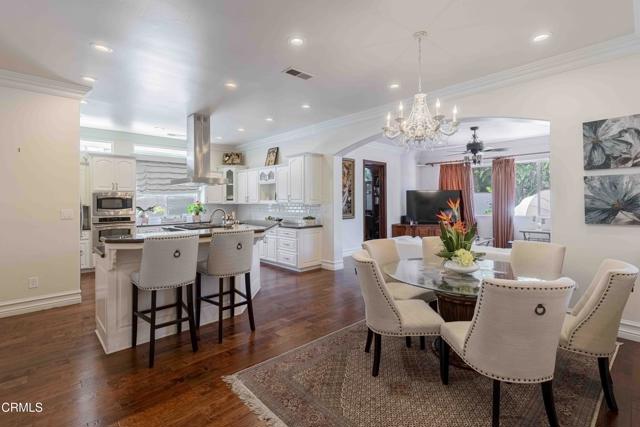 3007 Springbank Court, Bakersfield CA: https://media.crmls.org/mediaz/346f1440-62e8-4e9a-9189-7abab1192e05.jpg