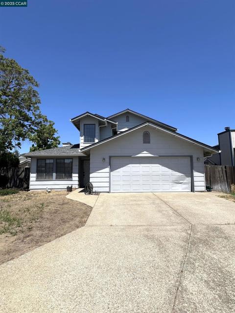 1170 Mills Place, Oakley CA: https://media.crmls.org/mediaz/346f7dbb-053e-45fb-be70-382ed5efaeb1.jpg