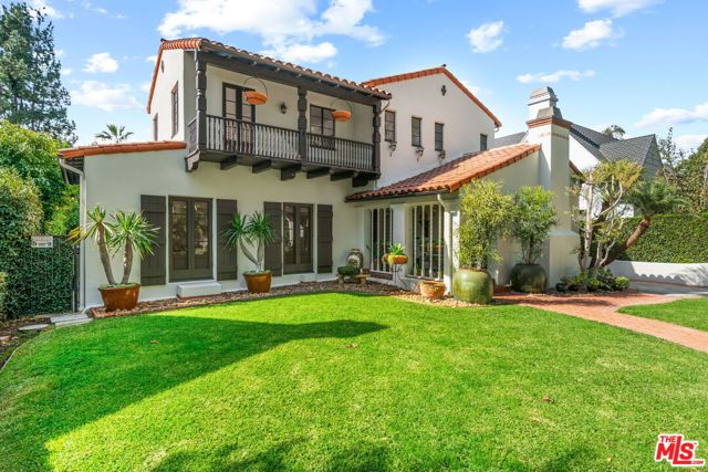 435 Loring Avenue, Los Angeles, California 90024, 4 Bedrooms Bedrooms, ,3 BathroomsBathrooms,Single Family Residence,For Sale,Loring,24464419