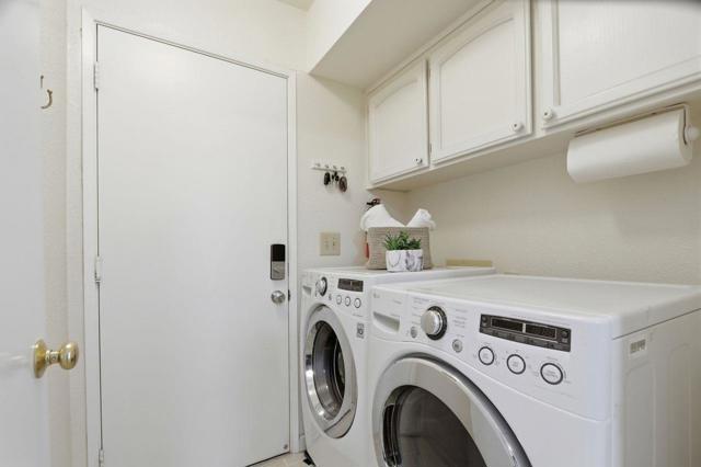 1212 Shelby Creek Lane, San Jose CA: https://media.crmls.org/mediaz/3470fd65-f869-470d-8889-d62d3ecb6e9e.jpg