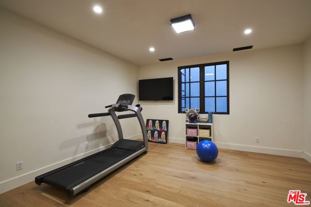 Drew Fenton | 879 Muskingum Avenue Pacific Palisades CA | MLS: 7240221 Drew Fenton | 879 Muskingum Avenue Pacific Palisades CA | MLS: 7240221