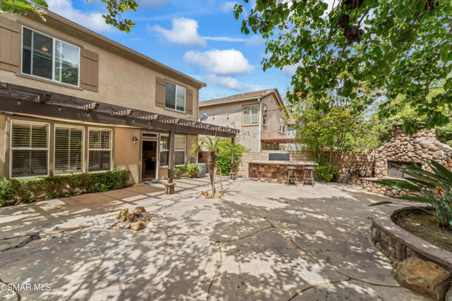 186 Parkside Drive, Simi Valley CA: https://media.crmls.org/mediaz/3471941e-33a7-4afe-876c-f74f10322d32.jpg
