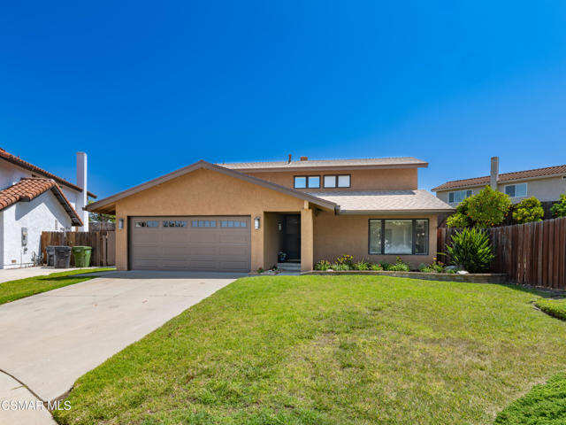 4380 N Skylark Court, Moorpark CA: https://media.crmls.org/mediaz/3471d1d6-7ac1-43f1-87b4-ed6062498ed6.jpg