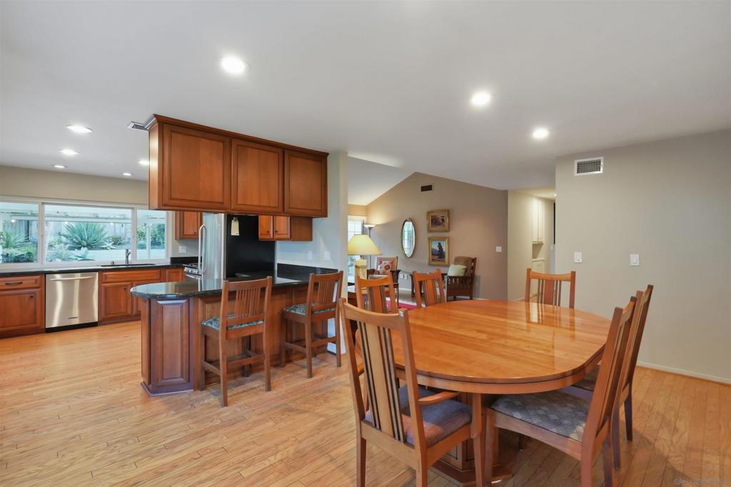 6502 Edmonton Ave - photo 9