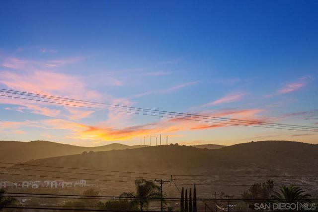 10231 Settle Rd, Santee CA: https://media.crmls.org/mediaz/3473e89e-622d-4220-88a8-087ac065d1ca.jpg