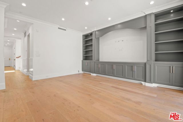 1153 S Clark Drive, Los Angeles CA: https://media.crmls.org/mediaz/347580a7-e182-42ef-9dd6-7385ee44124b.jpg