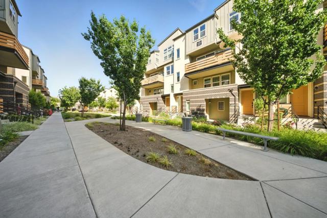 2086 Mahuron Circle, San Jose CA: https://media.crmls.org/mediaz/34766d8c-c55b-41ca-855f-37a10a249018.jpg