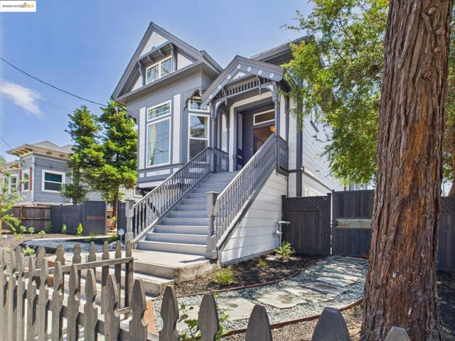 2602 Adeline St, Oakland CA: https://media.crmls.org/mediaz/34778f3f-2dea-4aee-b2e8-f58fa3cc0081.jpg