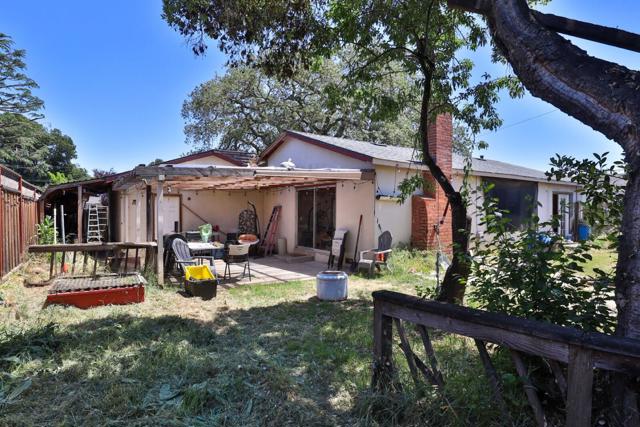 8421 Wayland Lane, Gilroy CA: https://media.crmls.org/mediaz/3477b4fe-754c-46bf-97f5-75187784c266.jpg