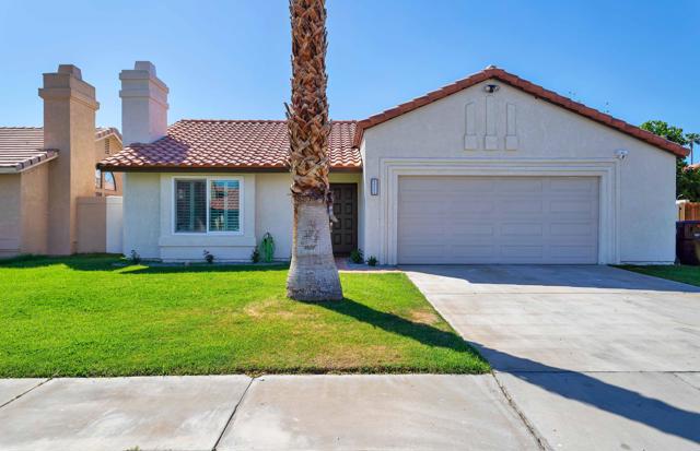 45603 Sutter Creek Road, Indio CA: https://media.crmls.org/mediaz/34782080-251b-4955-8b0e-7340b85e3a8f.jpg