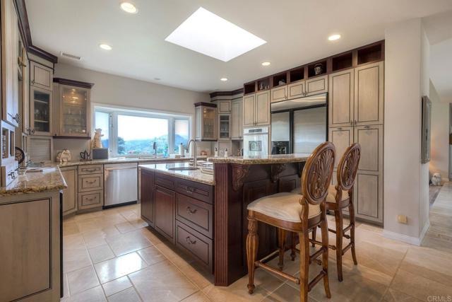 Detail Gallery Image 6 of 32 For 30181 via Maria Elena, Bonsall,  CA 92003 - 3 Beds | 2/1 Baths