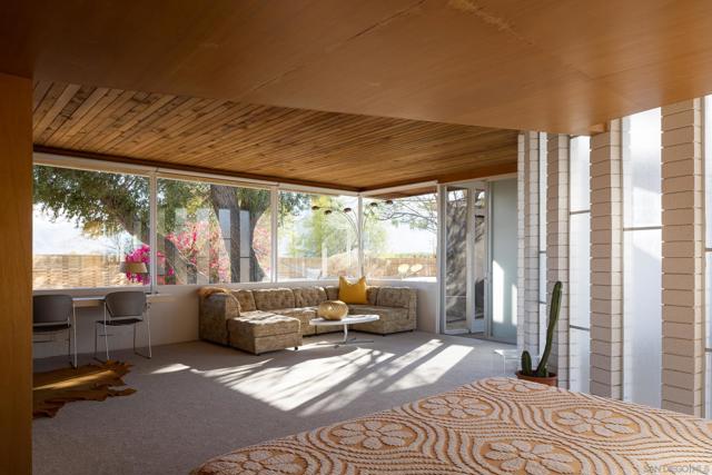 811 Di Giorgio Road, Borrego Springs CA: https://media.crmls.org/mediaz/3478da6b-34ea-461d-aed8-dc4adee9c332.jpg