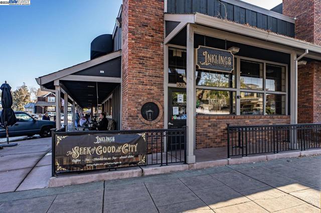 243 Rachael Pl, Pleasanton CA: https://media.crmls.org/mediaz/3479f6d4-f4b2-409b-987d-978d0511265a.jpg