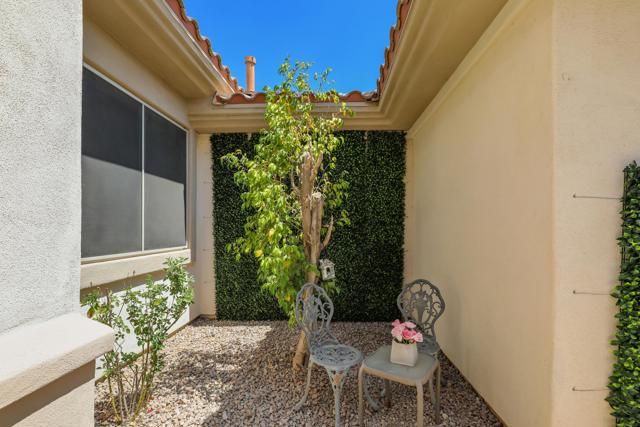 78810 78810 Sunrise Mountain View, Palm Desert CA: https://media.crmls.org/mediaz/347a016f-96b7-424c-aa92-07a4007e9b04.jpg