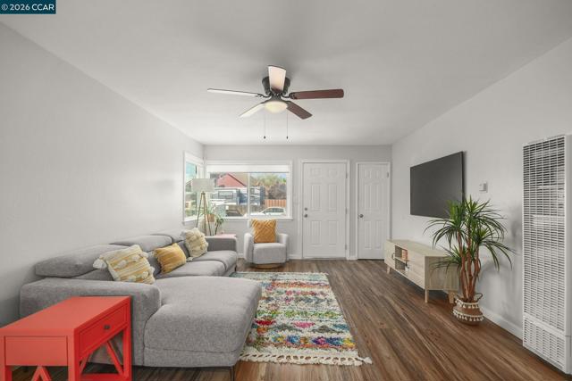 Image 3 of 23 For 4157 Rita Dr