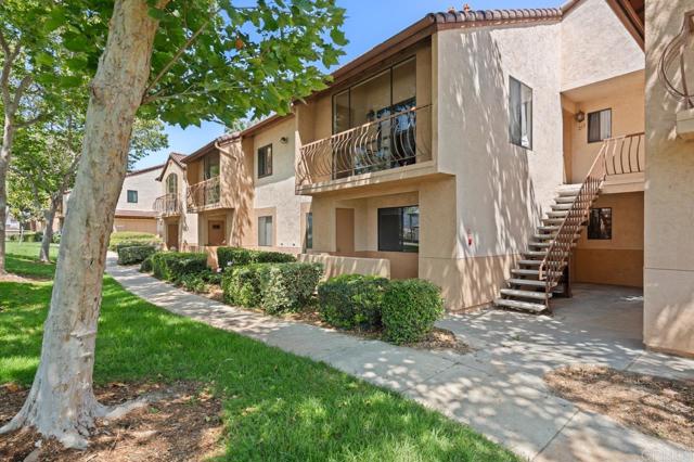 12191 Cuyamaca College Drive, El Cajon CA: https://media.crmls.org/mediaz/347bd628-ca40-4da6-97e2-7c8a4d9d285f.jpg