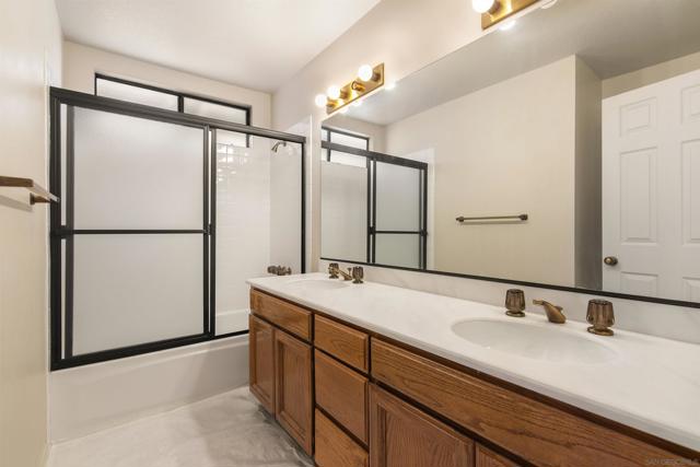 3970 Santa Nella Pl, San Diego CA: https://media.crmls.org/mediaz/347c5801-0c72-43bd-a432-2d570d0f9ecd.jpg