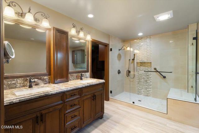 8445 Roseland Avenue, Moorpark CA: https://media.crmls.org/mediaz/347cd909-4016-4f2c-8839-a8756c3e62e7.jpg