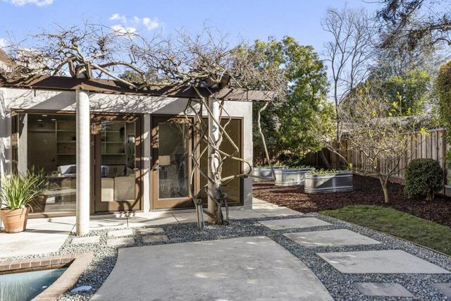 1621 El Sereno Court, Los Altos CA: https://media.crmls.org/mediaz/347d9ca5-b054-4c04-9877-240e3c46cb2a.jpg