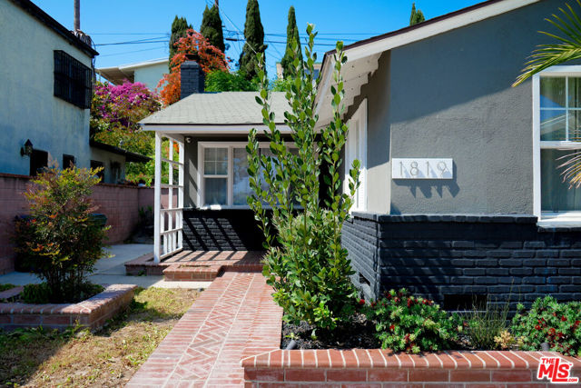 1819 W 129th Street, Gardena CA: https://media.crmls.org/mediaz/347e2f1f-7084-436c-9ac6-c4794ab11df0.jpg