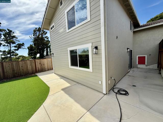 148 Lancaster Way, Vallejo CA: https://media.crmls.org/mediaz/347e346c-56a6-4ecd-b29a-8b744fd8e18f.jpg