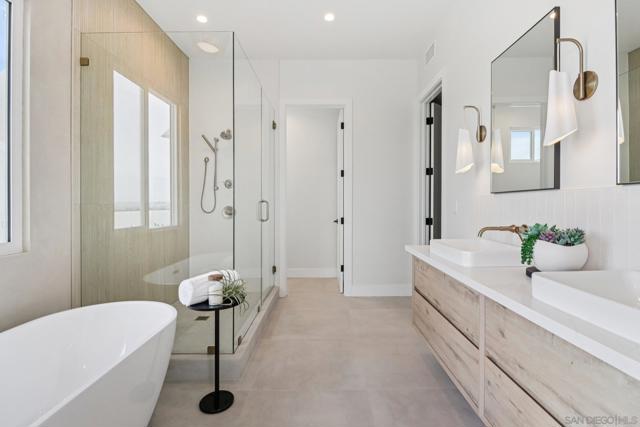 1850 Illion St, San Diego CA: https://media.crmls.org/mediaz/347e4919-bd55-4588-ab3a-2b2950d75c99.jpg