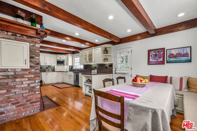 3 Bed Home for Sale in Sherman Oaks, California