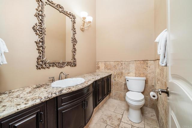Image 33 of 75 For 29314 Twin Oaks Valley Road