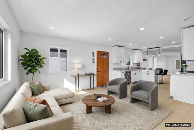 Detail Gallery Image 18 of 43 For 323 S 65th St, –,  CA 92114 - 3 Beds | 2 Baths