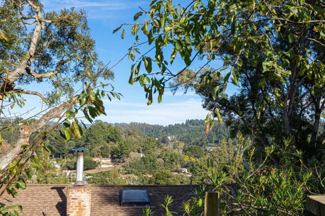 630 Encino Drive, Aptos CA: https://media.crmls.org/mediaz/3480f022-2053-4051-9acc-f4355495f265.jpg