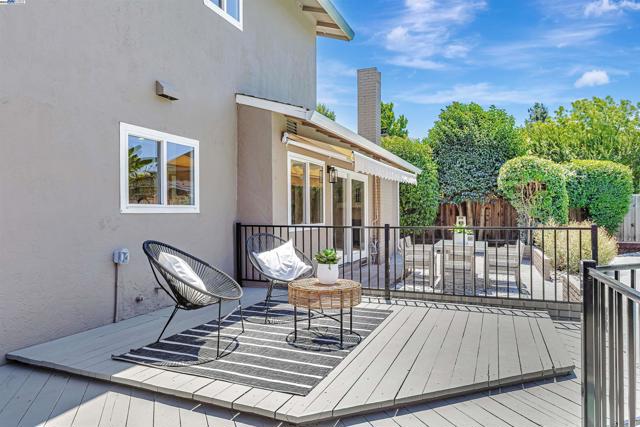 2531 Willowren Way, Pleasanton CA: https://media.crmls.org/mediaz/34818711-e366-459b-994b-d61f1b3ba2bc.jpg