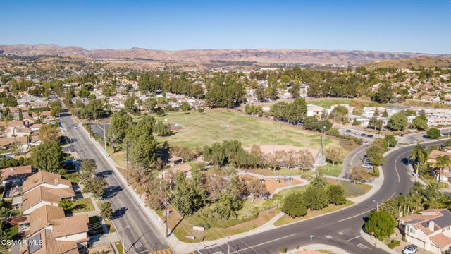 13100 View Mesa Street, Moorpark CA: https://media.crmls.org/mediaz/3482152a-3794-46ba-b164-80b981970dc5.jpg