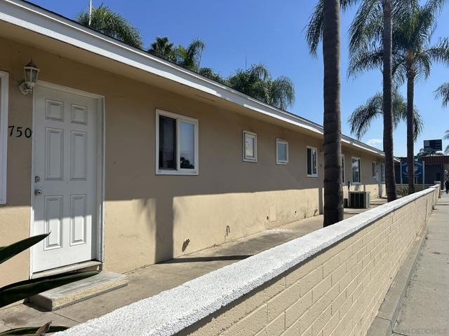 740 Escondido Blvd, Escondido, California 92025, ,Commercial Sale,For Sale,Escondido Blvd,240028584SD