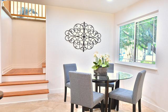 651 Brookfield Dr, Livermore CA: https://media.crmls.org/mediaz/34831165-59e2-416a-a1af-696446ce7c9b.jpg