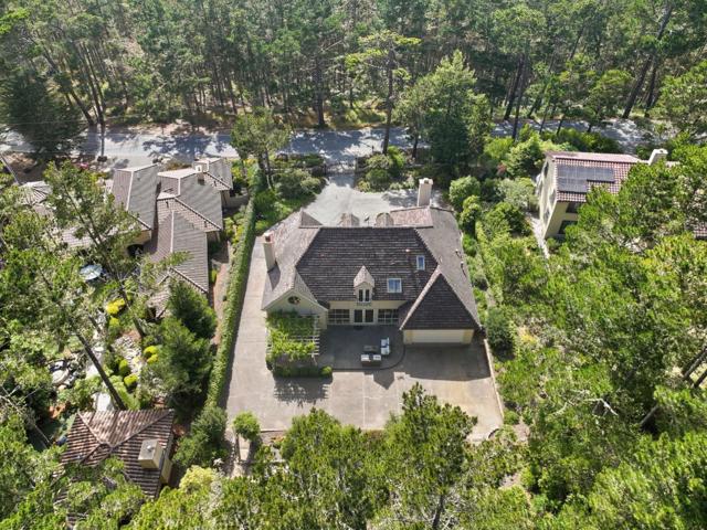 4071 Los Altos Drive, Pebble Beach CA: https://media.crmls.org/mediaz/3483b7a4-6461-4147-aa8a-5025ef467b47.jpg