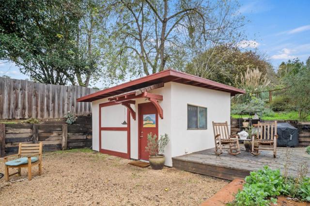 73 Echo Valley Road, Salinas CA: https://media.crmls.org/mediaz/34842b46-6e81-4661-be26-7d1dfd25f263.jpg