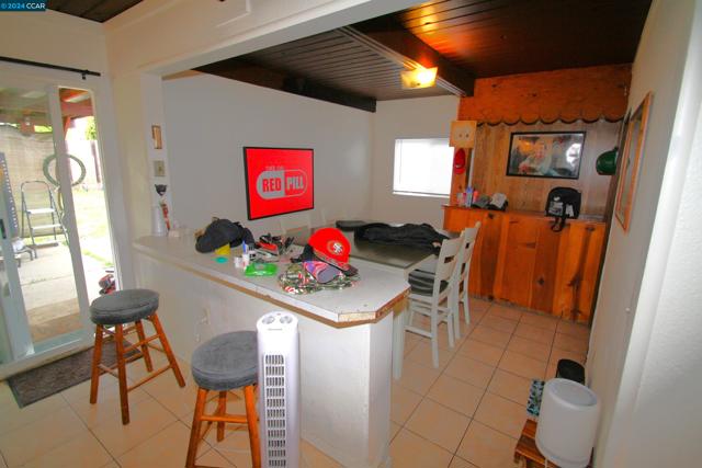 Image 7 of 20 For 69 Beach Dr  