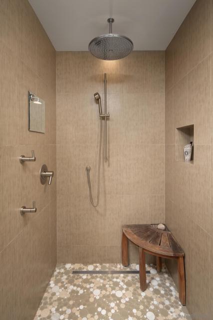 1521 Neptune Ave, Encinitas CA: https://media.crmls.org/mediaz/3484abaf-095e-4ca6-92f5-66257ba8a0e7.jpg
