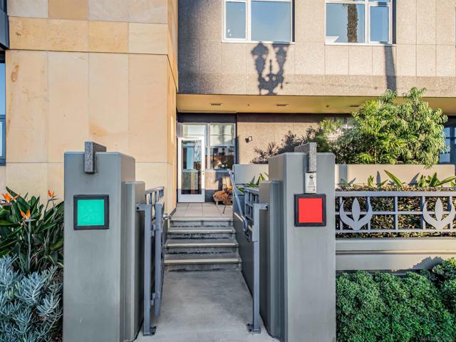 1325 Pacific Hwy, San Diego CA: https://media.crmls.org/mediaz/3485789f-44dd-4422-8972-d649eb93e178.jpg