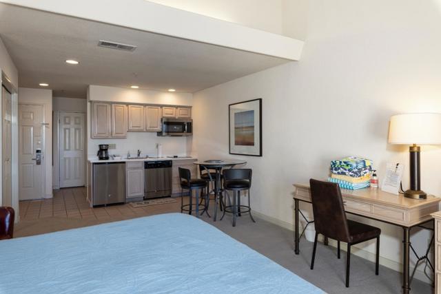 302 Seascape Resort Drive, Aptos CA: https://media.crmls.org/mediaz/3485bf7b-86b6-42f5-9967-a066edb3c73e.jpg