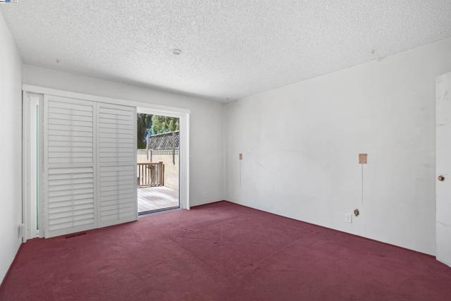 Image 15 of 31 For 37690 Los Arboles Dr