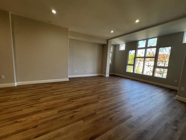 200 Sheridan Avenue, Palo Alto CA: https://media.crmls.org/mediaz/3485e2b1-3838-4c5c-92ae-549b86ab3897.jpg