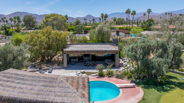 73297 Grapevine Street, Palm Desert CA: https://media.crmls.org/mediaz/3487496b-a5a5-4330-9696-8ffc39e6f298.jpg