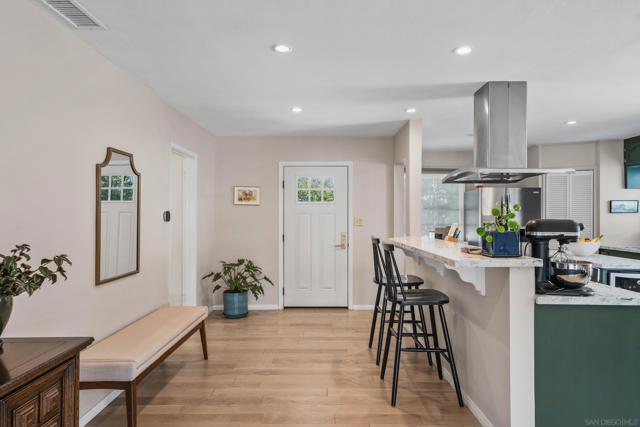 4971 Twain Ave, San Diego CA: https://media.crmls.org/mediaz/34878752-23fc-4833-89ee-62f1ae19b87d.jpg