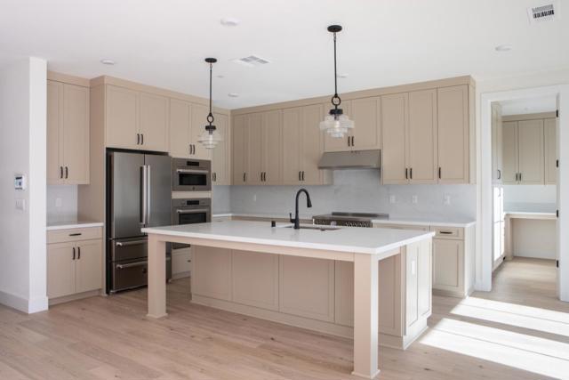 7371 Ailes Court, Gilroy CA: https://media.crmls.org/mediaz/348807f6-6627-4ebf-9c76-d97b23712569.jpg